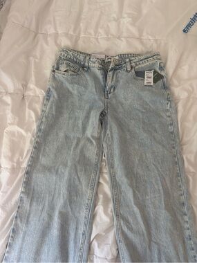Tilly’s light blue low rise jeans
